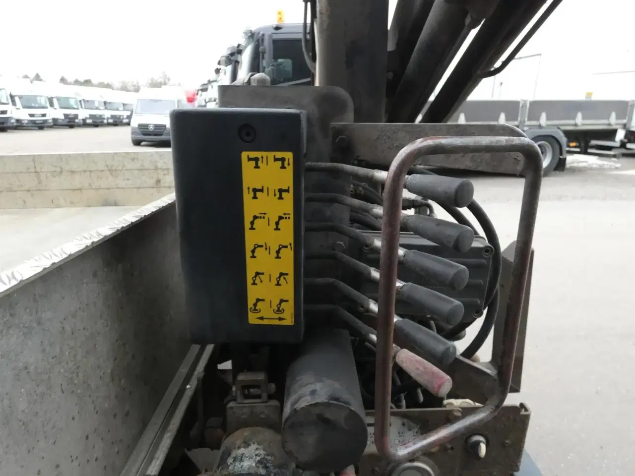 Billede 9 - Iveco Daily KRANBIL 3,0 D 35C15L, 5-g 146HK Ladv./Chas. Man.