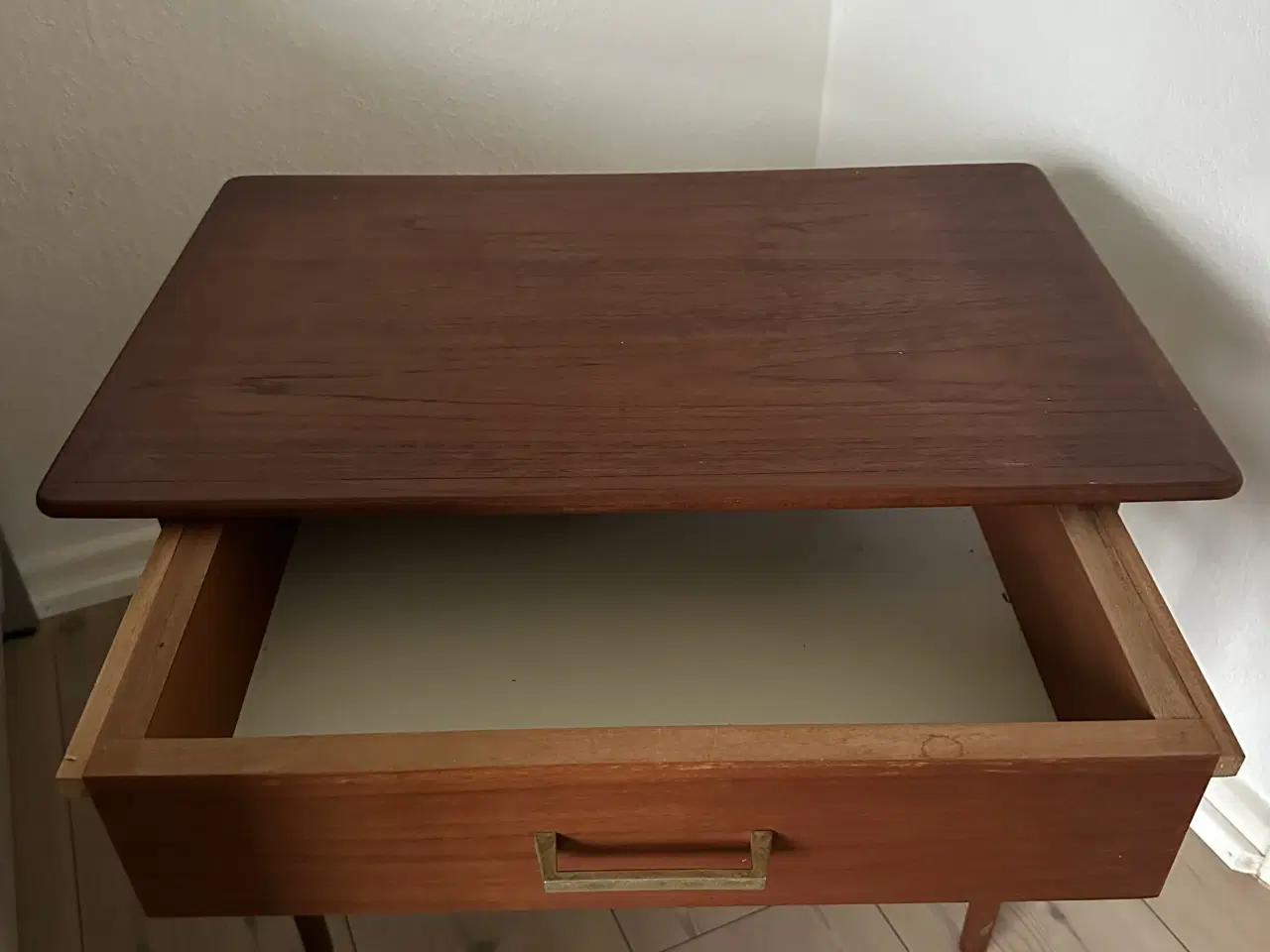 Billede 2 - Bord med skuffe