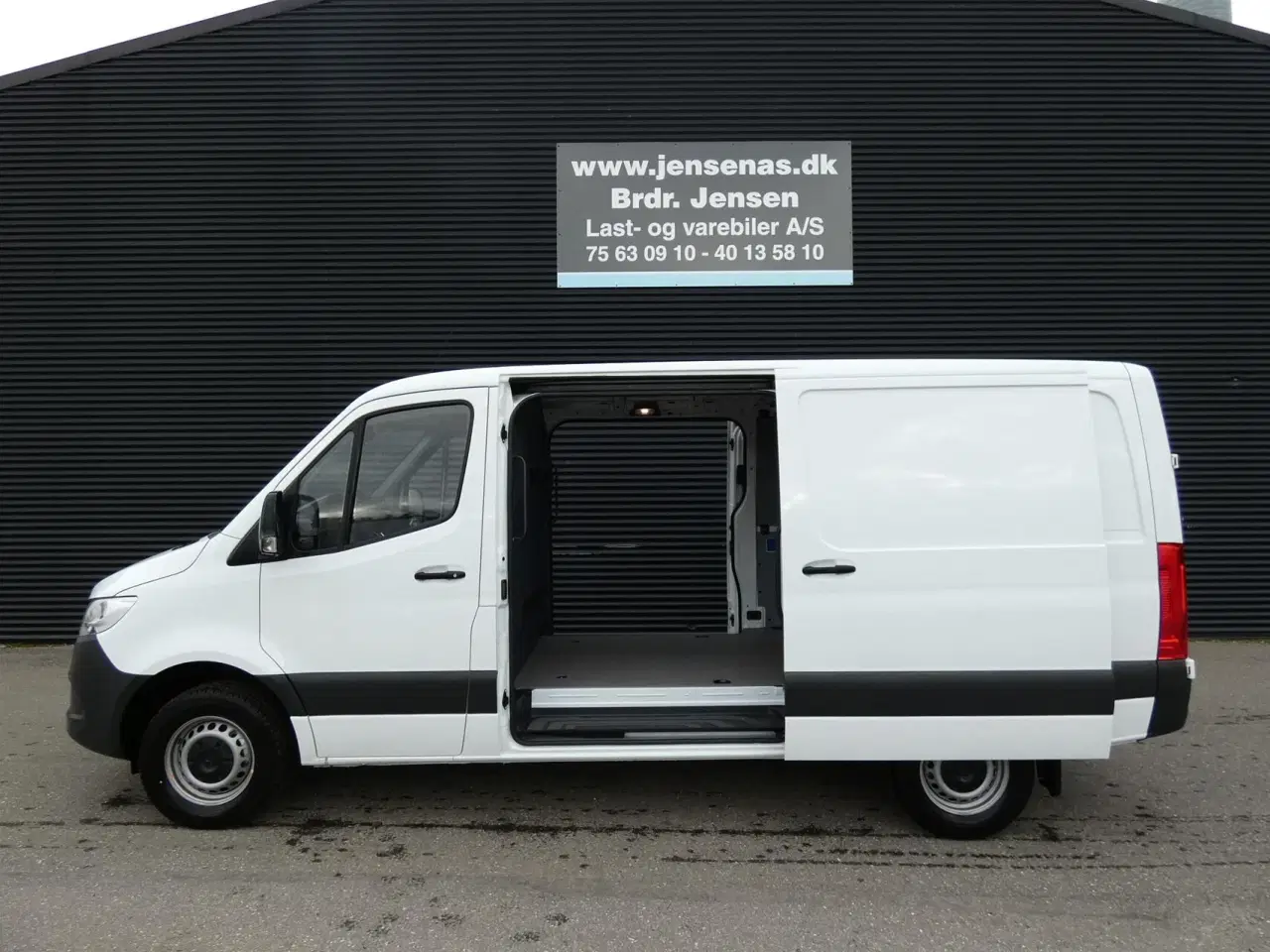 Billede 1 - Mercedes-Benz Sprinter 317 2,0 CDI A2 H1 RWD 9G-Tronic 170HK Van Aut.