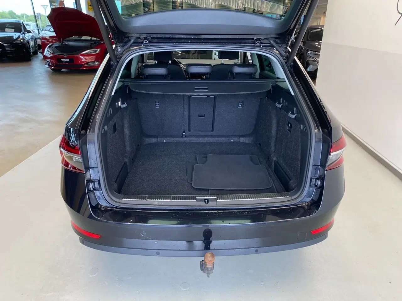 Billede 12 - Skoda Superb 2,0 TDi 190 Business Executive Combi DSG