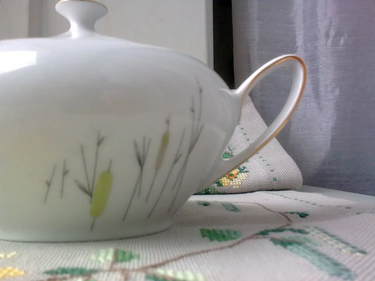 Billede 9 - Forår farver natur løber korssting el DK krukke 