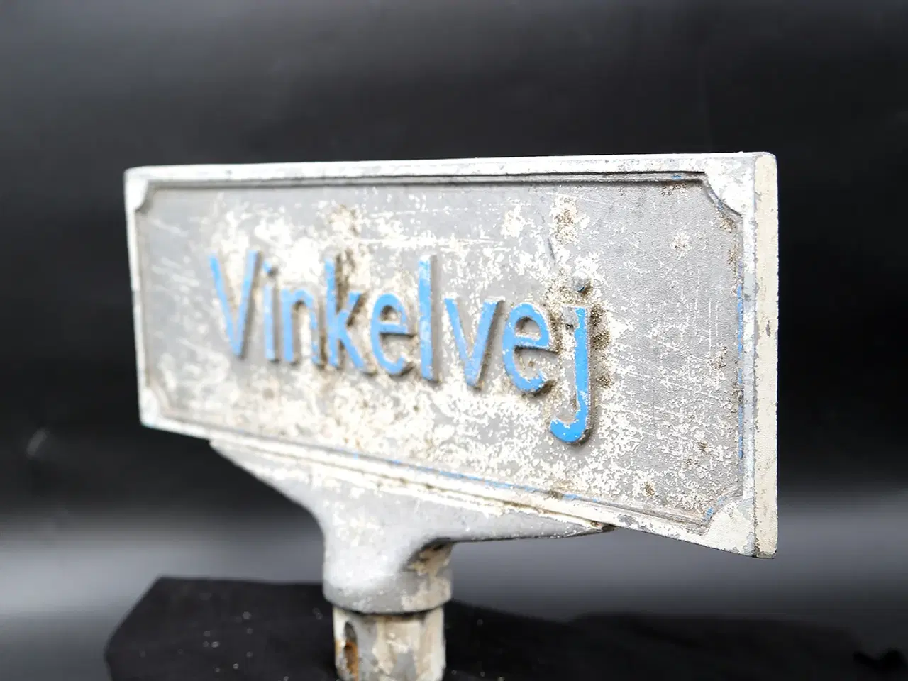 Billede 4 - Vintage dansk vejskilt “Vinkelvej” i aluminium