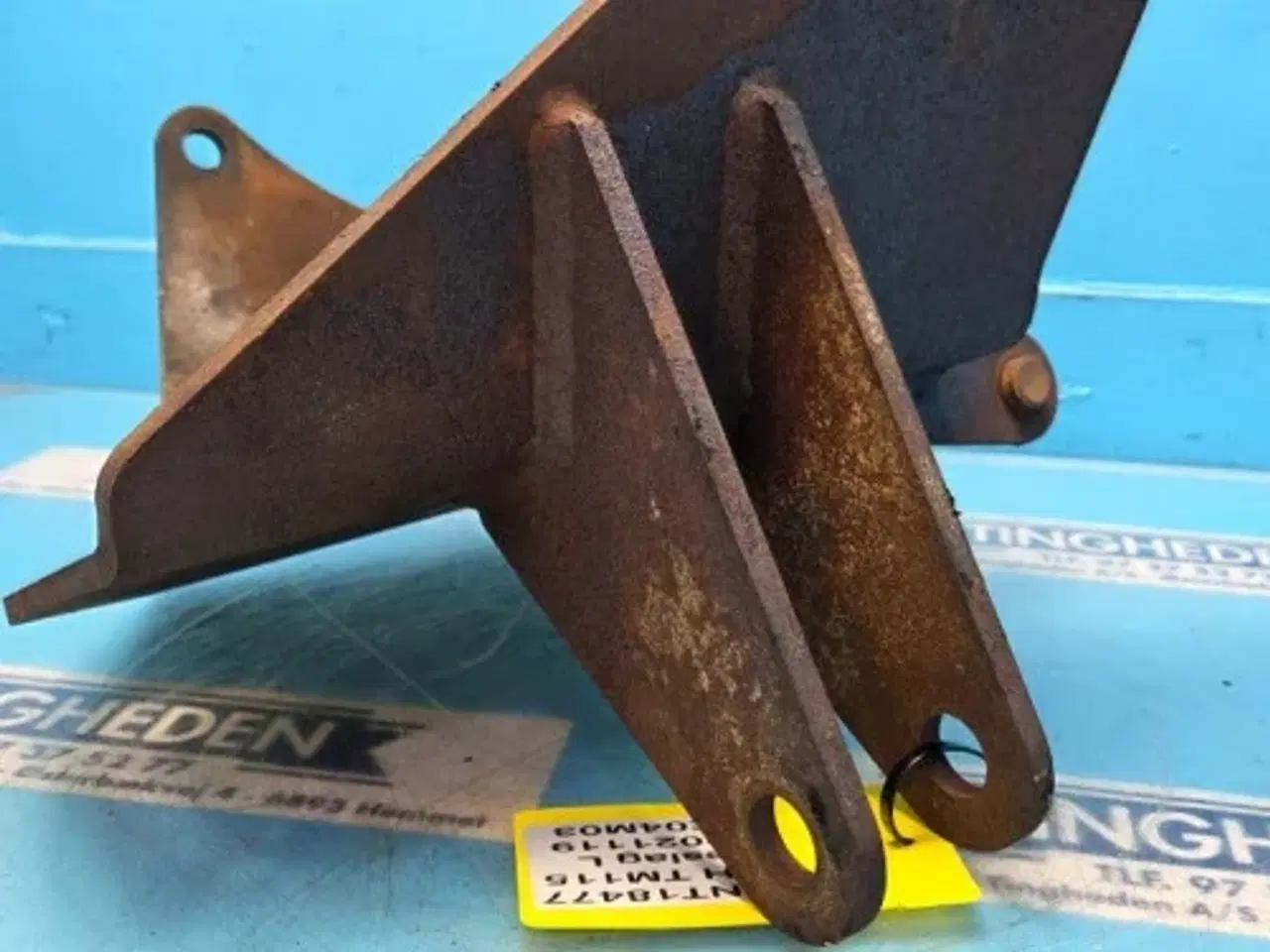 Billede 4 - New Holland TM115 Beslag L. 82021119