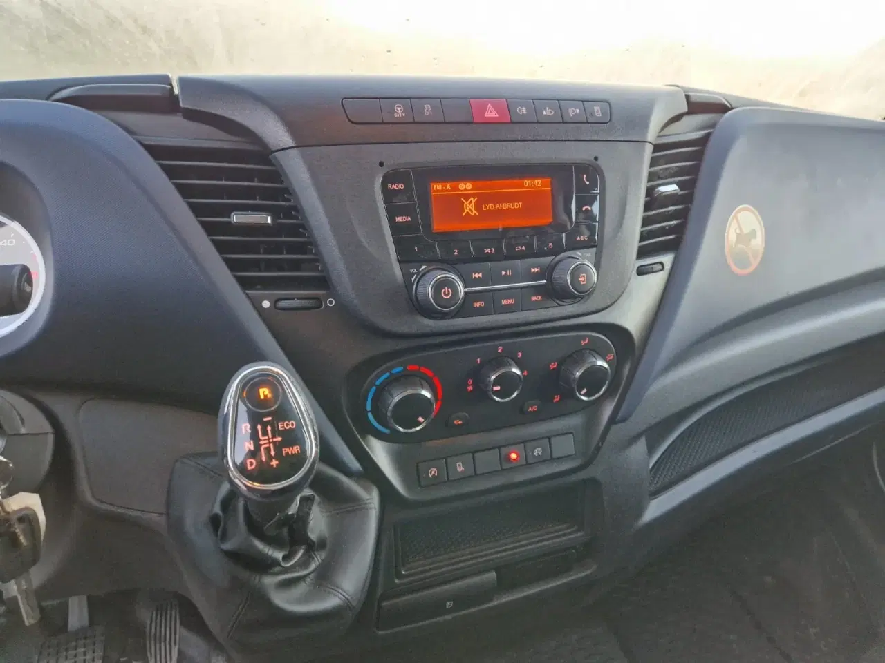 Billede 12 - Iveco Daily 2,3 35S14 Alukasse m/lift