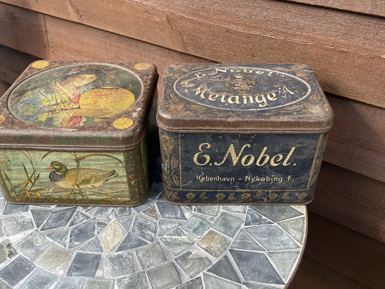 Billede 1 - 1 kagedåse og 1 tobaksdåse