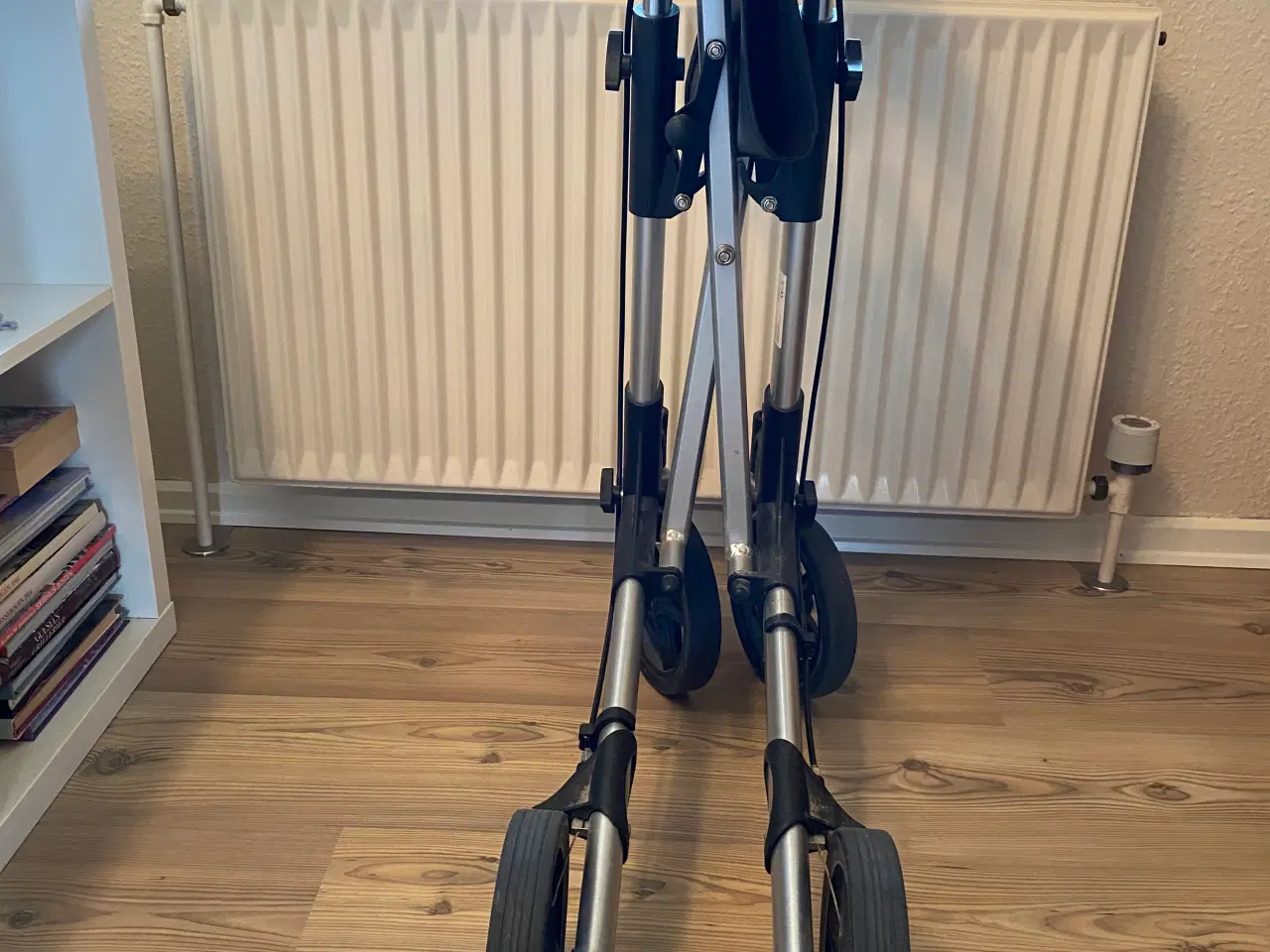 Billede 5 - Letvægts sammenklappelig rollator
