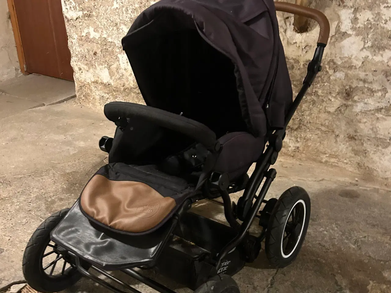 Billede 1 - Klapvogn fra Petite Cherie