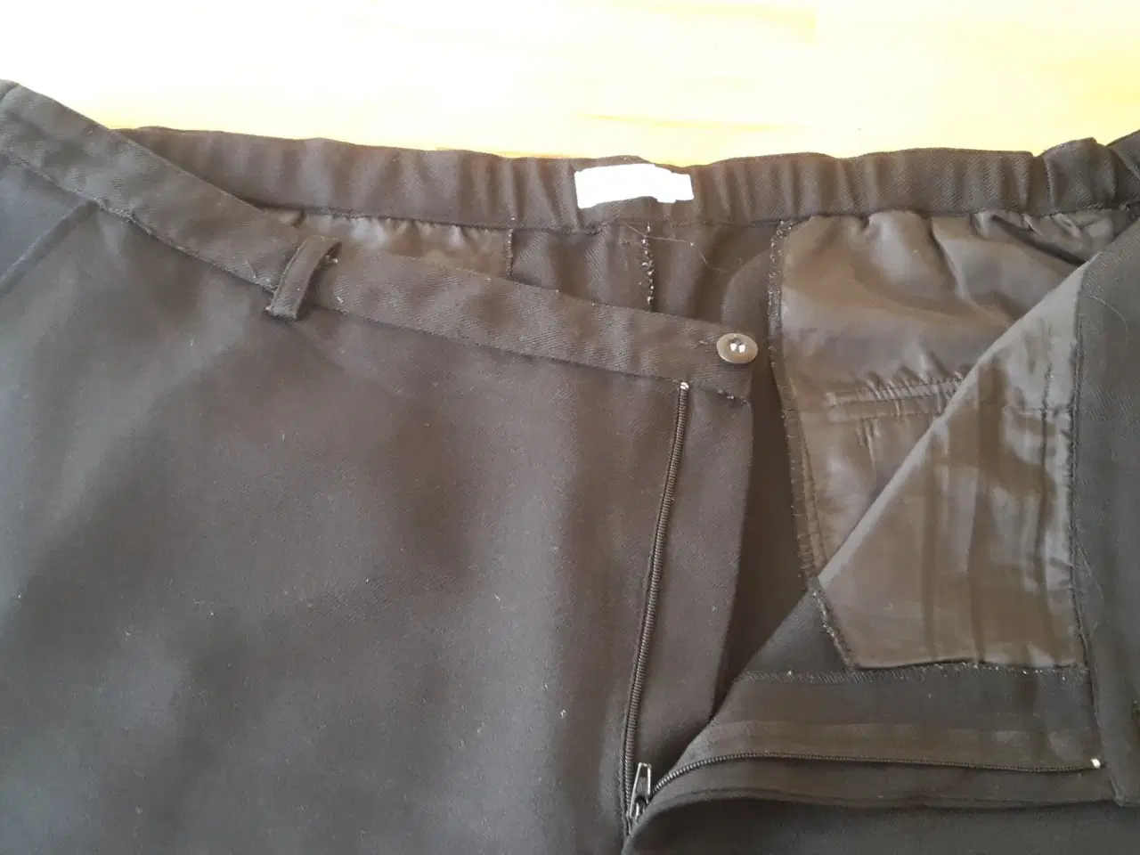 Billede 6 - Knæ bukser sorte gabardine