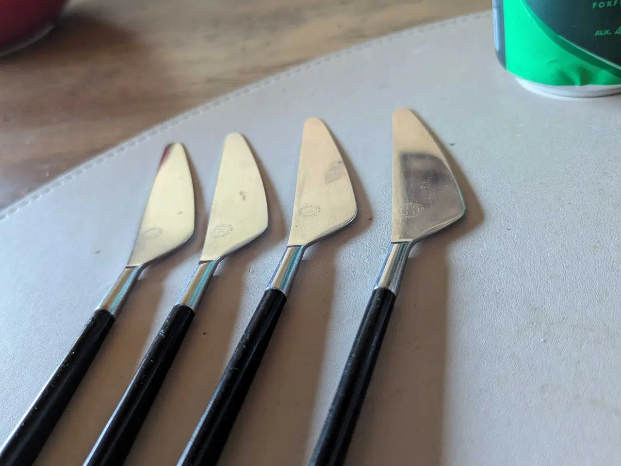 Billede 2 - Contrast spiseknive 4 stk