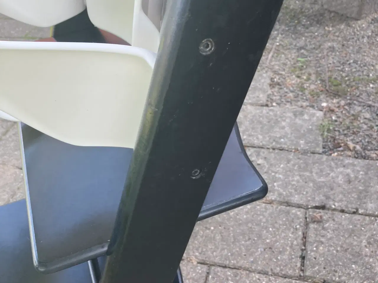 Billede 6 - Sort stokke stol m plastik indsats & ryg.Nye model