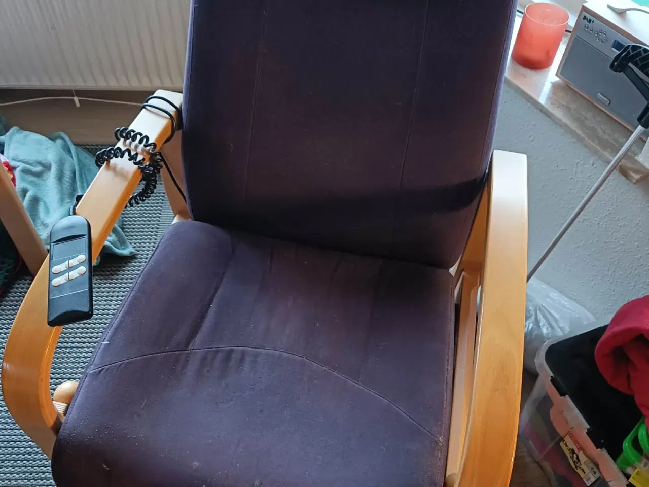 Billede 1 - Otiumstol med indbygget skammel + fjernbetjening