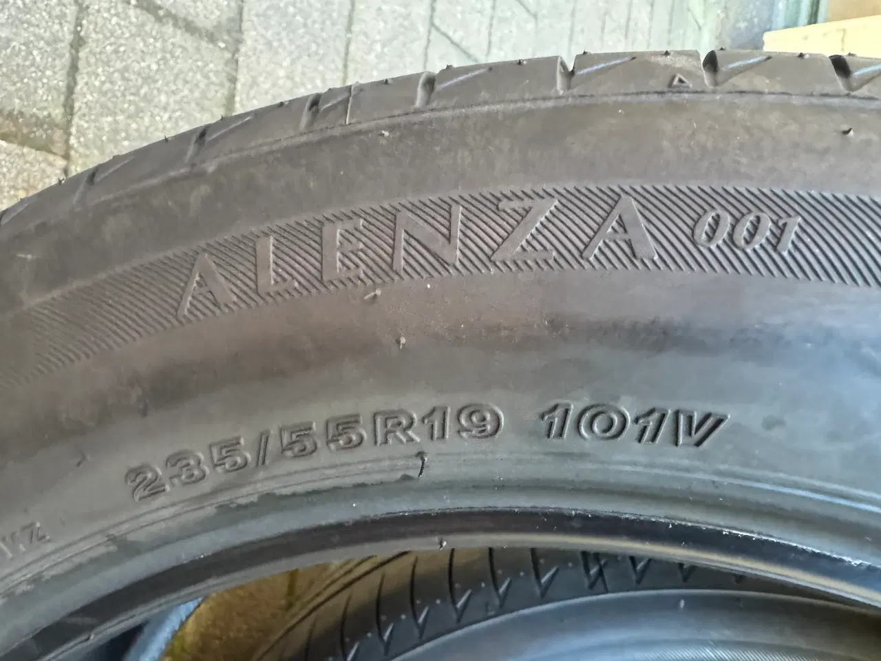 Billede 3 - Bridgestone Alenza Dæk 235/55R19 – 4 Ubrugt Sommer