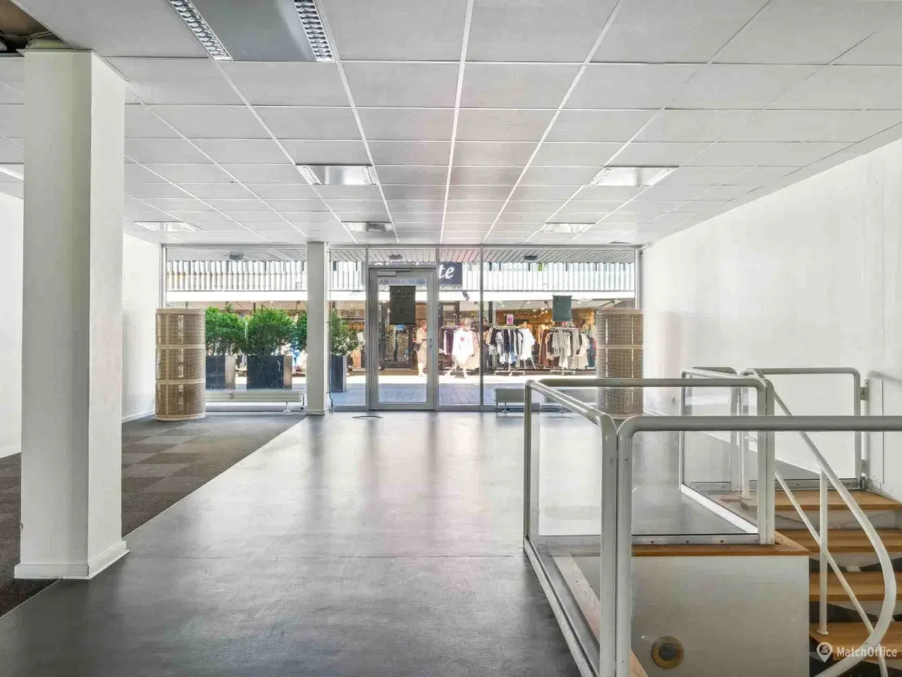 Billede 4 - Stort og attraktivt butikslokale i hjertet af Egedal Centret