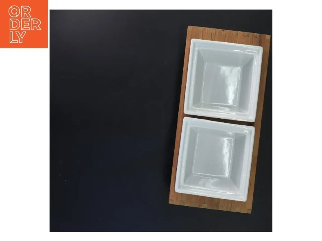 Billede 2 - Træ serveringsbakke med porcelænsskåle fra Trip Trap (str. 10x30x15 cm)