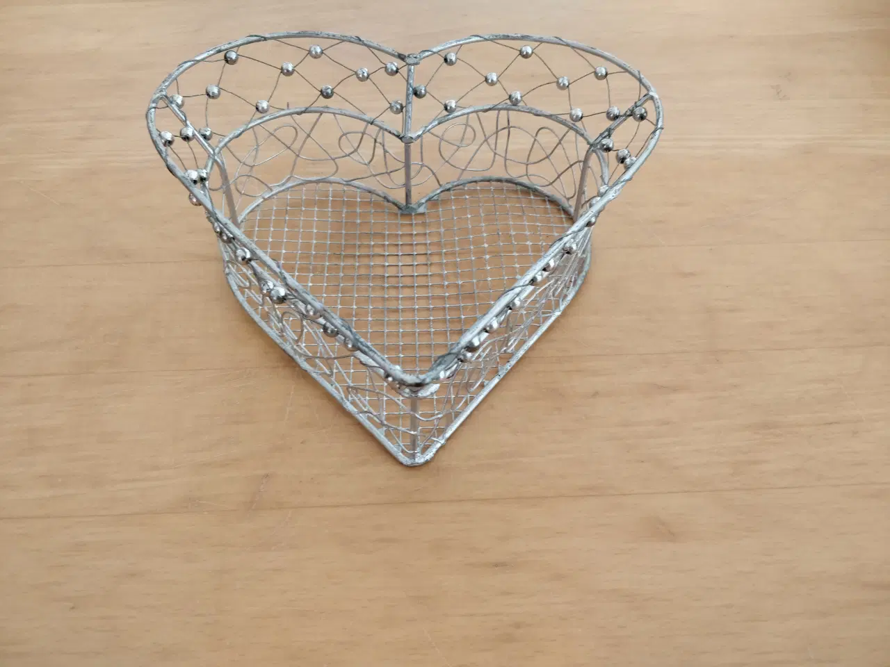 Billede 1 - Hjerte trådkurv
