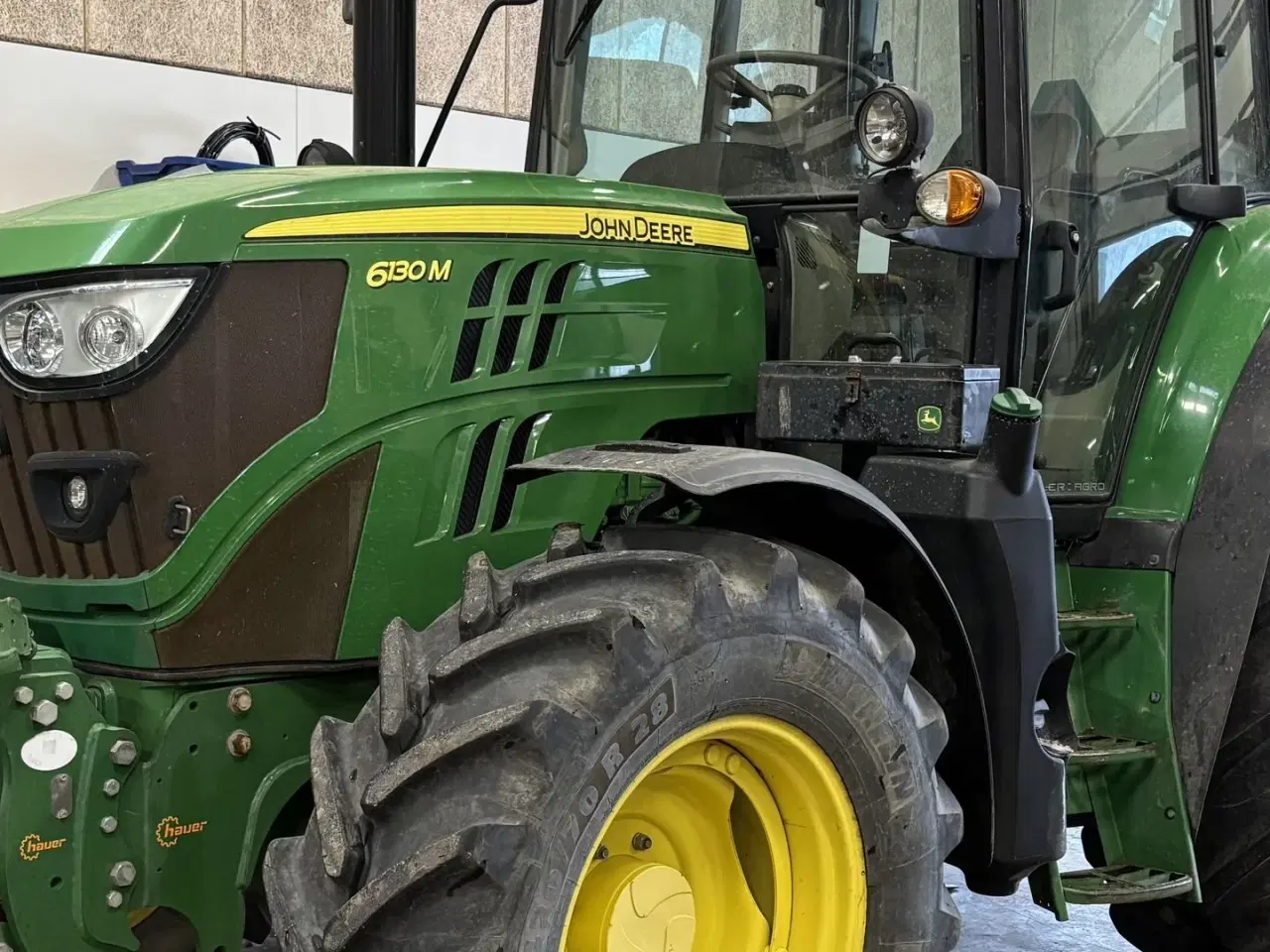 Billede 1 - John Deere 6130M Med frontlift