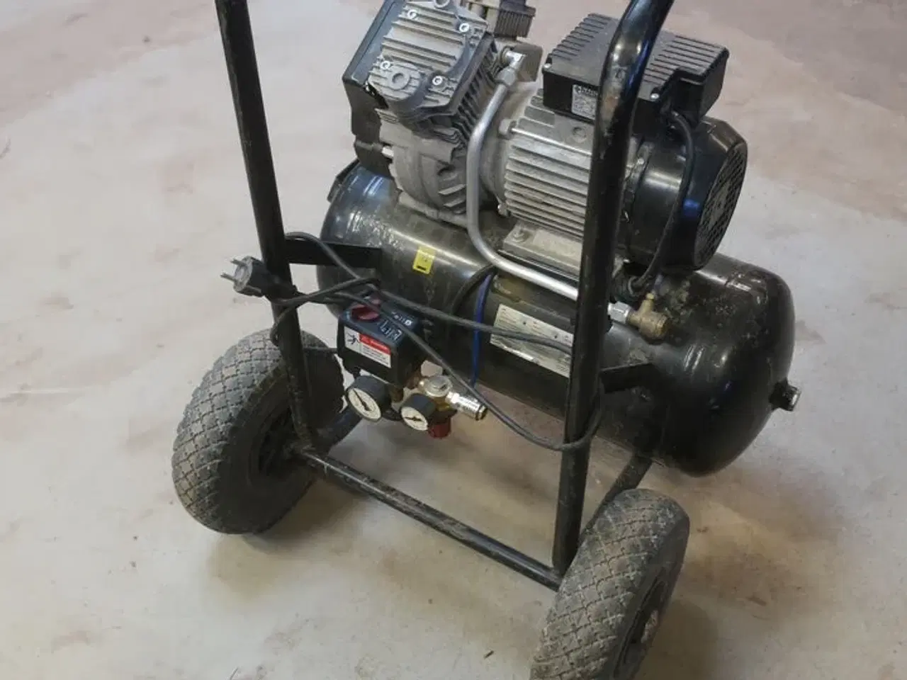 Billede 2 - Kompressor TJEP Model: 25/240-2