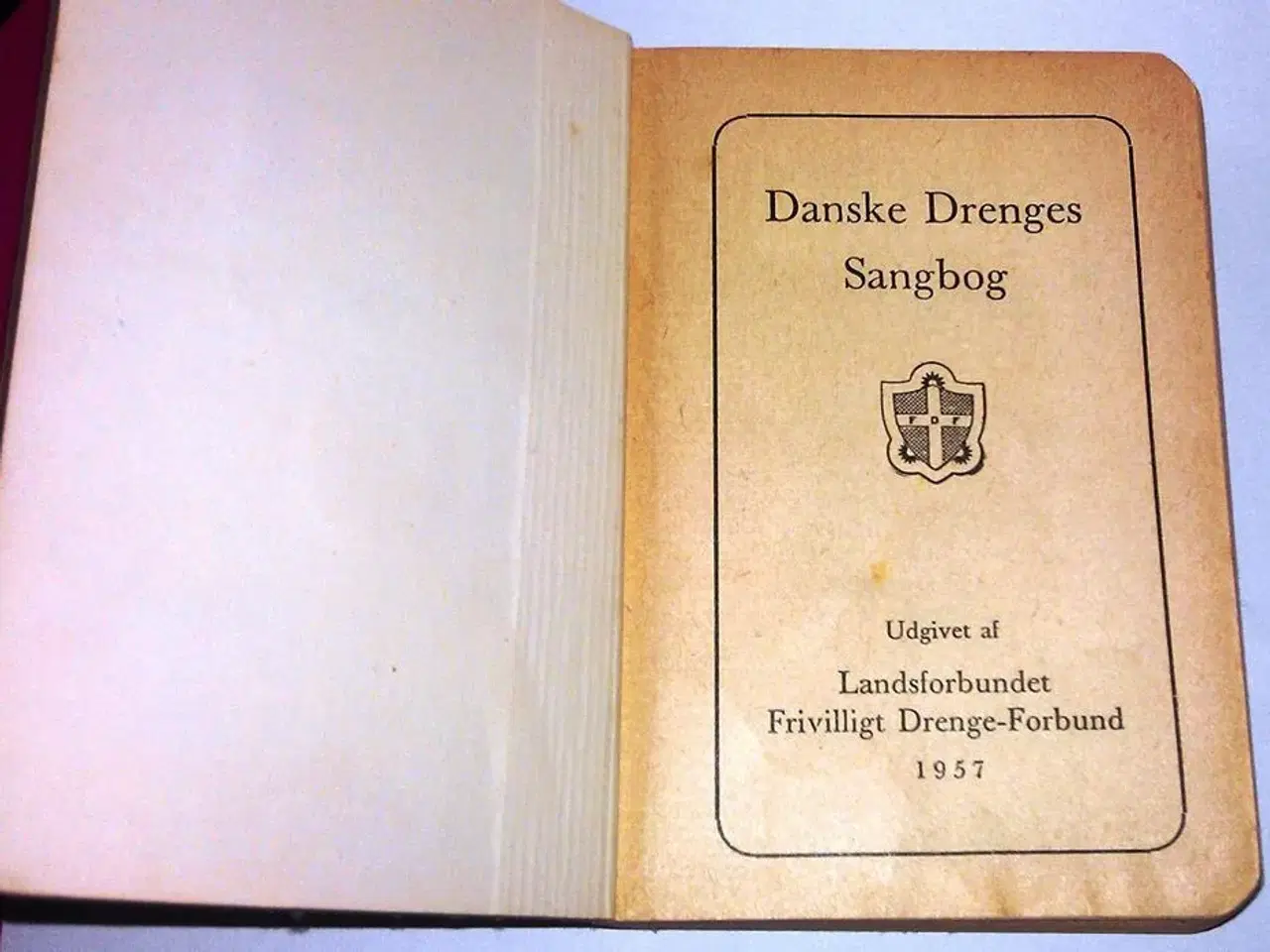 Billede 1 - FDF sangbog 1957