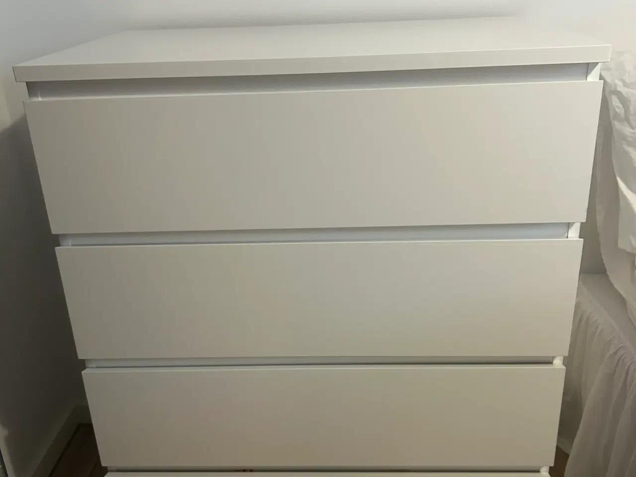 Billede 1 - Malm kommode