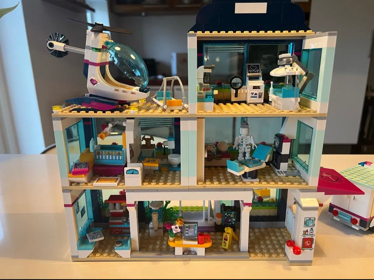 Billede 2 - Lego freinds - Heartlake hospital