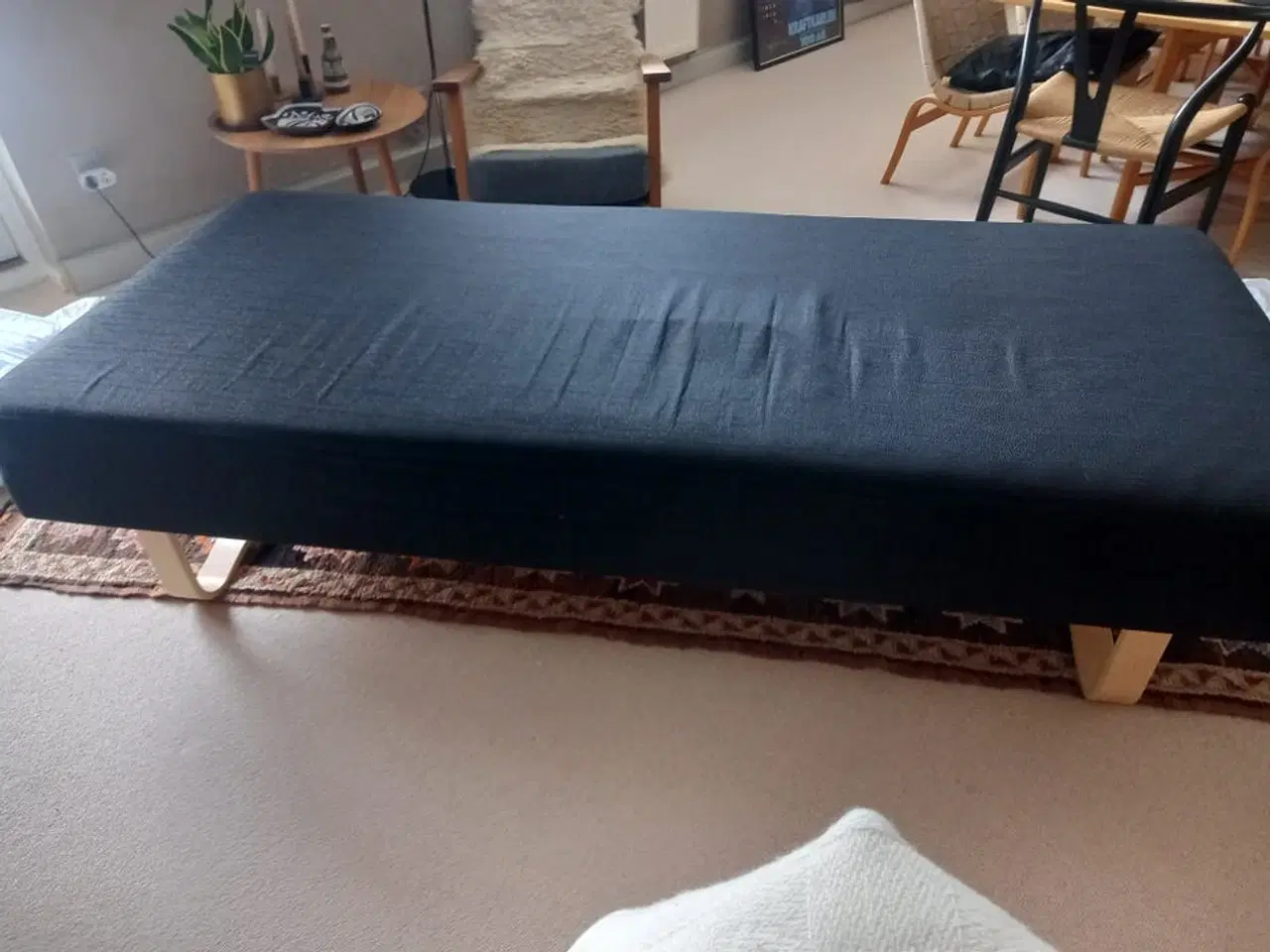 Billede 2 - Boxmadras med meder