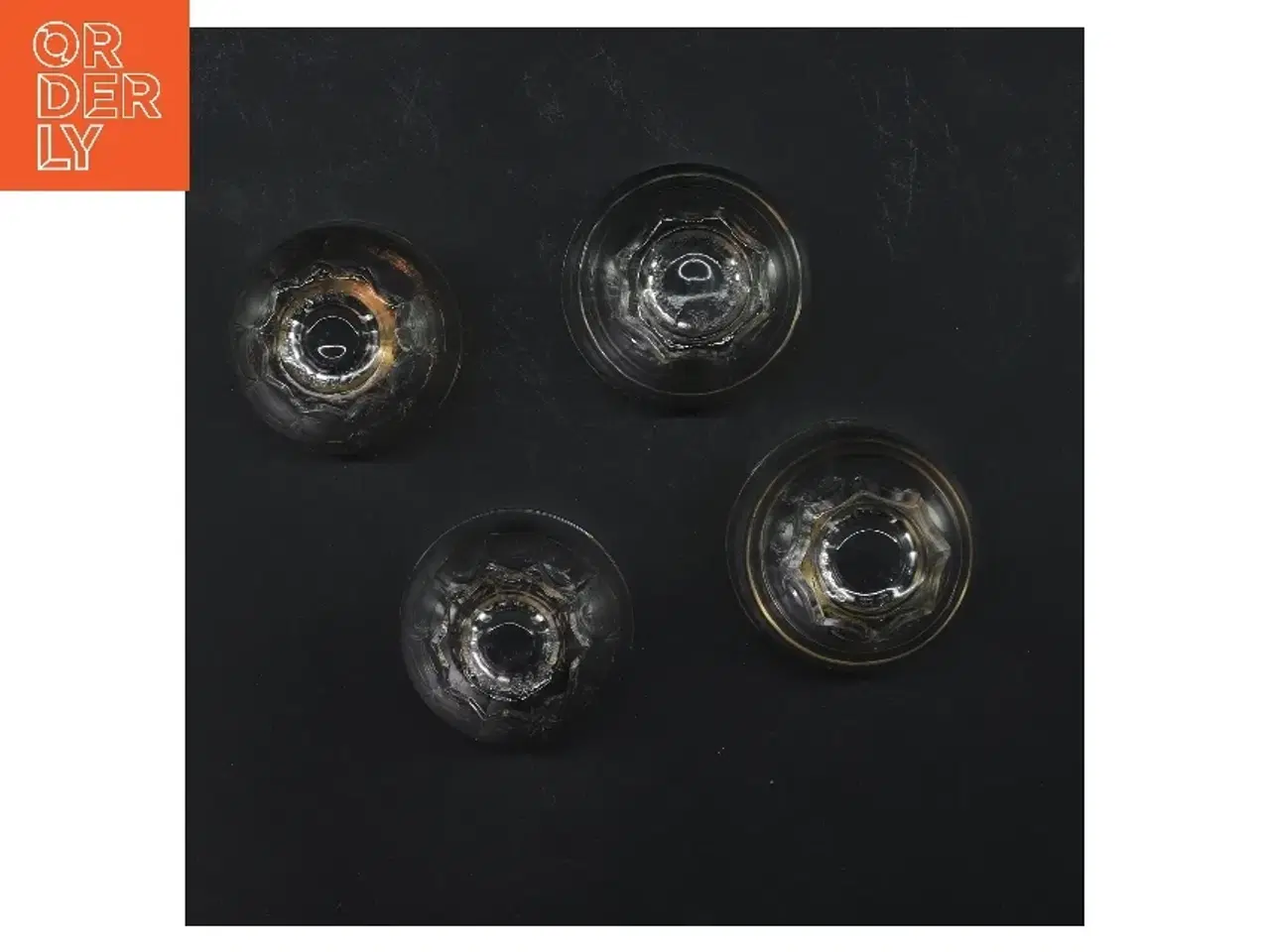 Billede 2 - Sæt med 4 glas med gylden kant (str. 4 stk Ø 6,5 cm længde 6 cm)