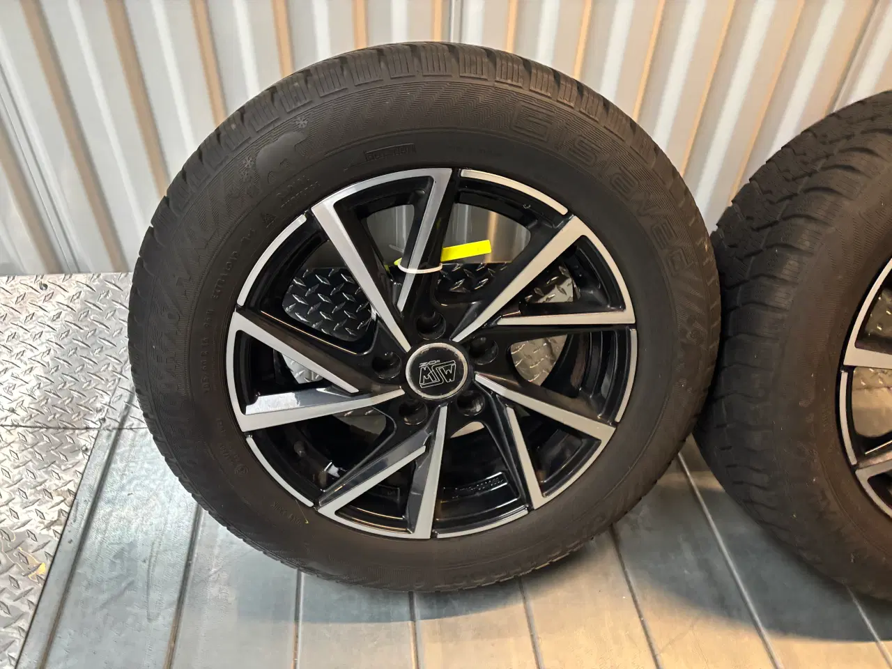 Billede 1 - Flotte alufælge med vinterdæk