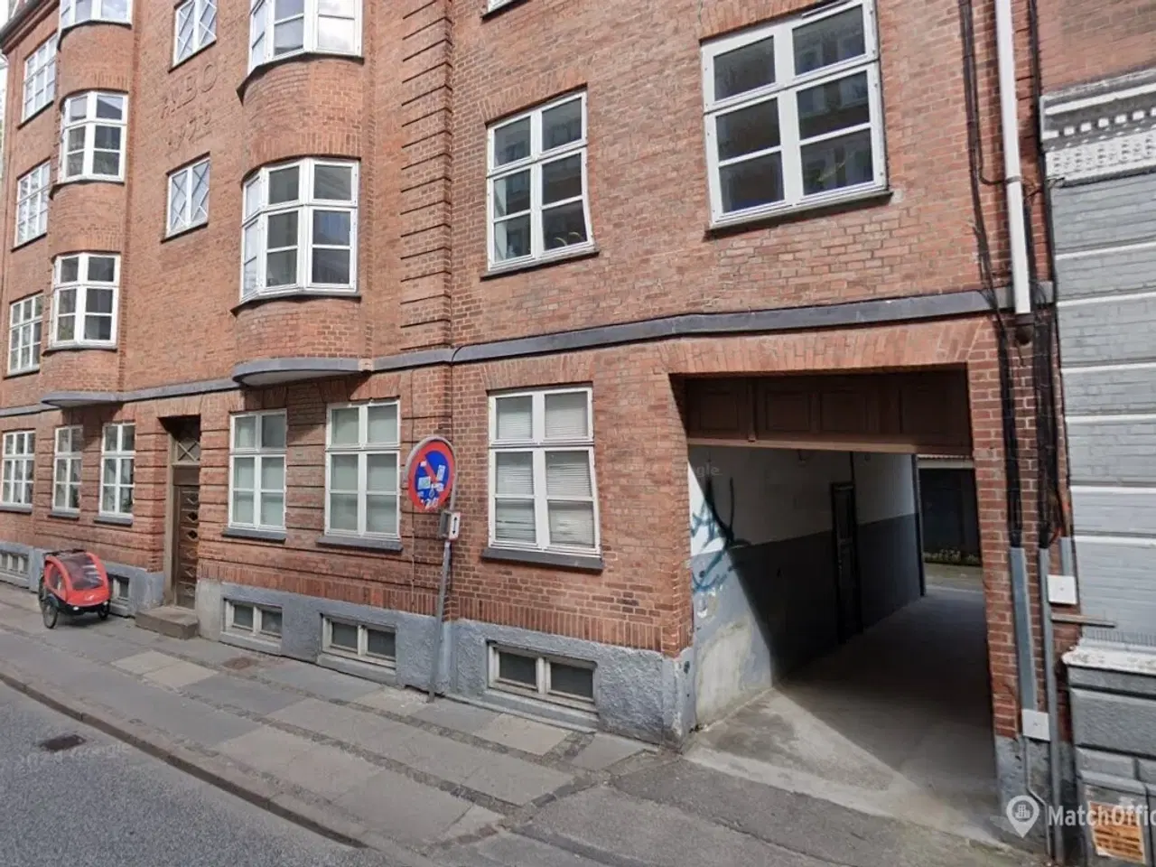 Billede 1 - Parkering i garage