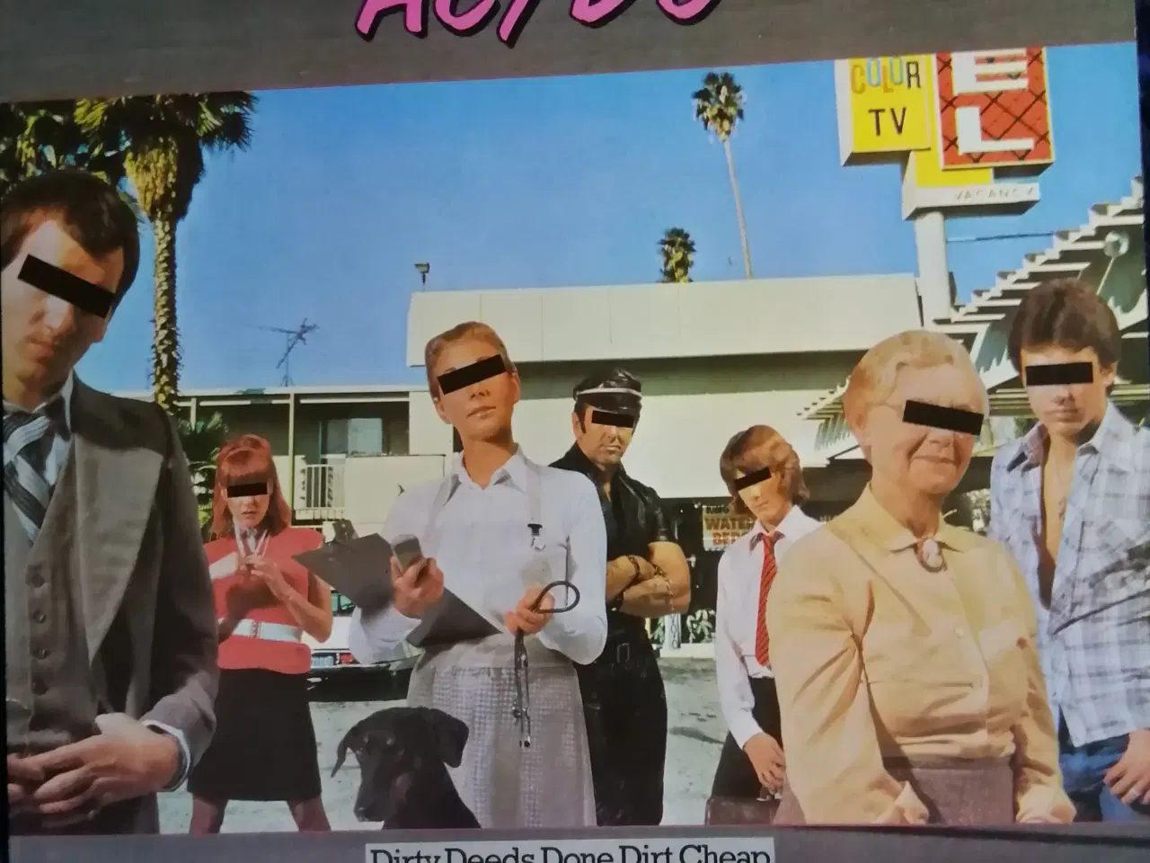 Billede 2 - AC/DC: Dirty Deeds Done Dirt Cheap