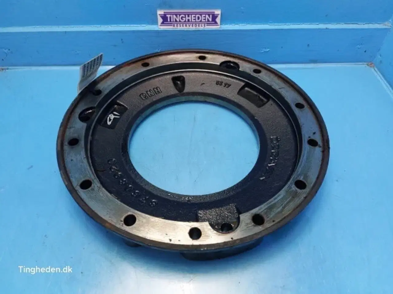 Billede 11 - New Holland T6 Afstandsstykke 87608920