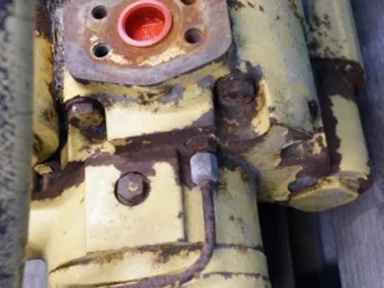 Billede 12 - New Holland TF46 Hydrostatpumpe 80750687