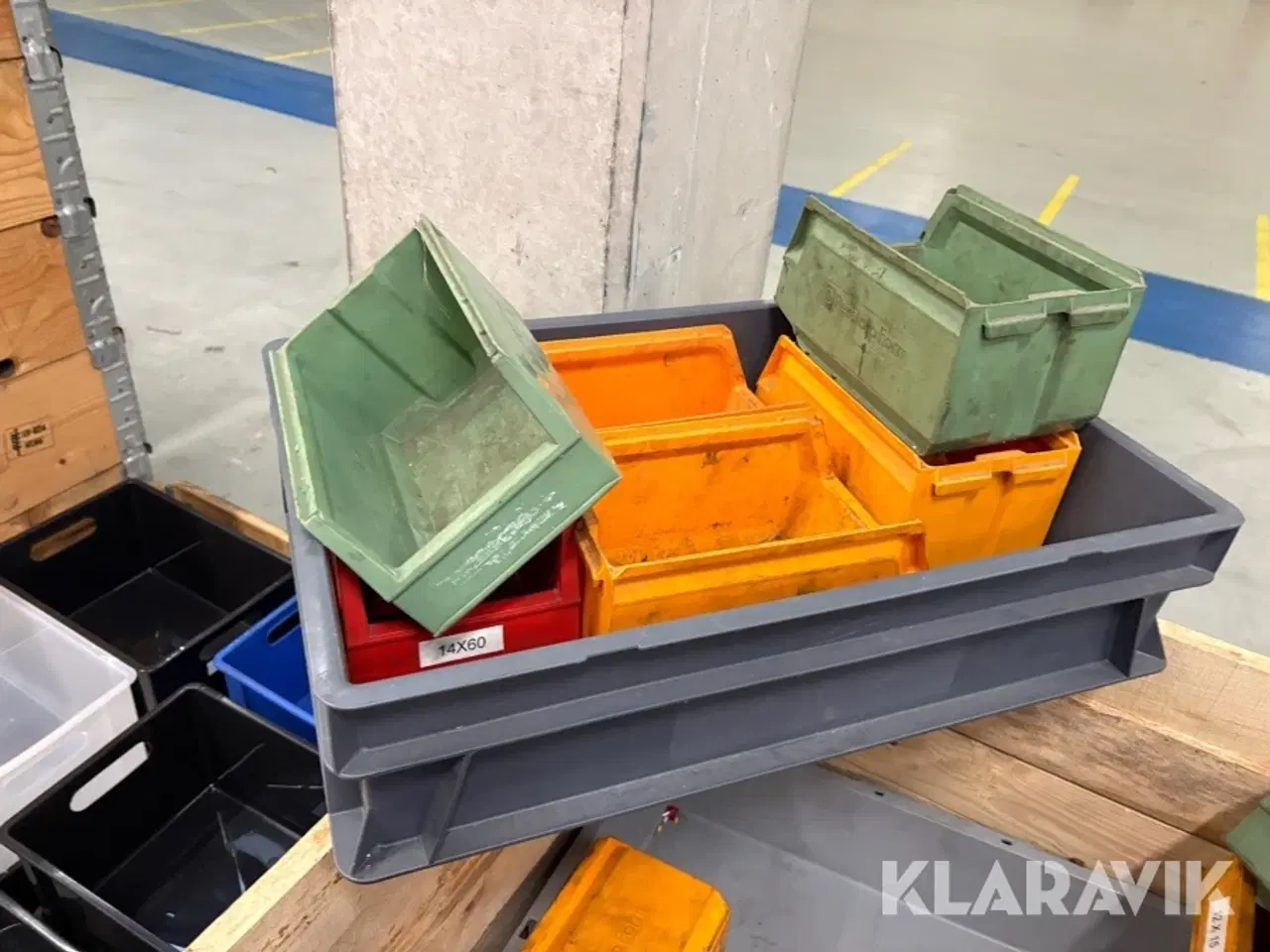 Billede 8 - Stort lot plastik kasser til opbevaring 5 paller