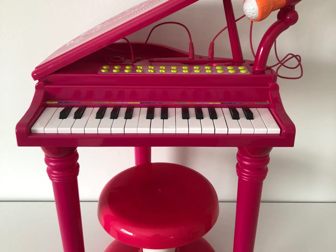 Billede 2 - Klaver med lys og lyd