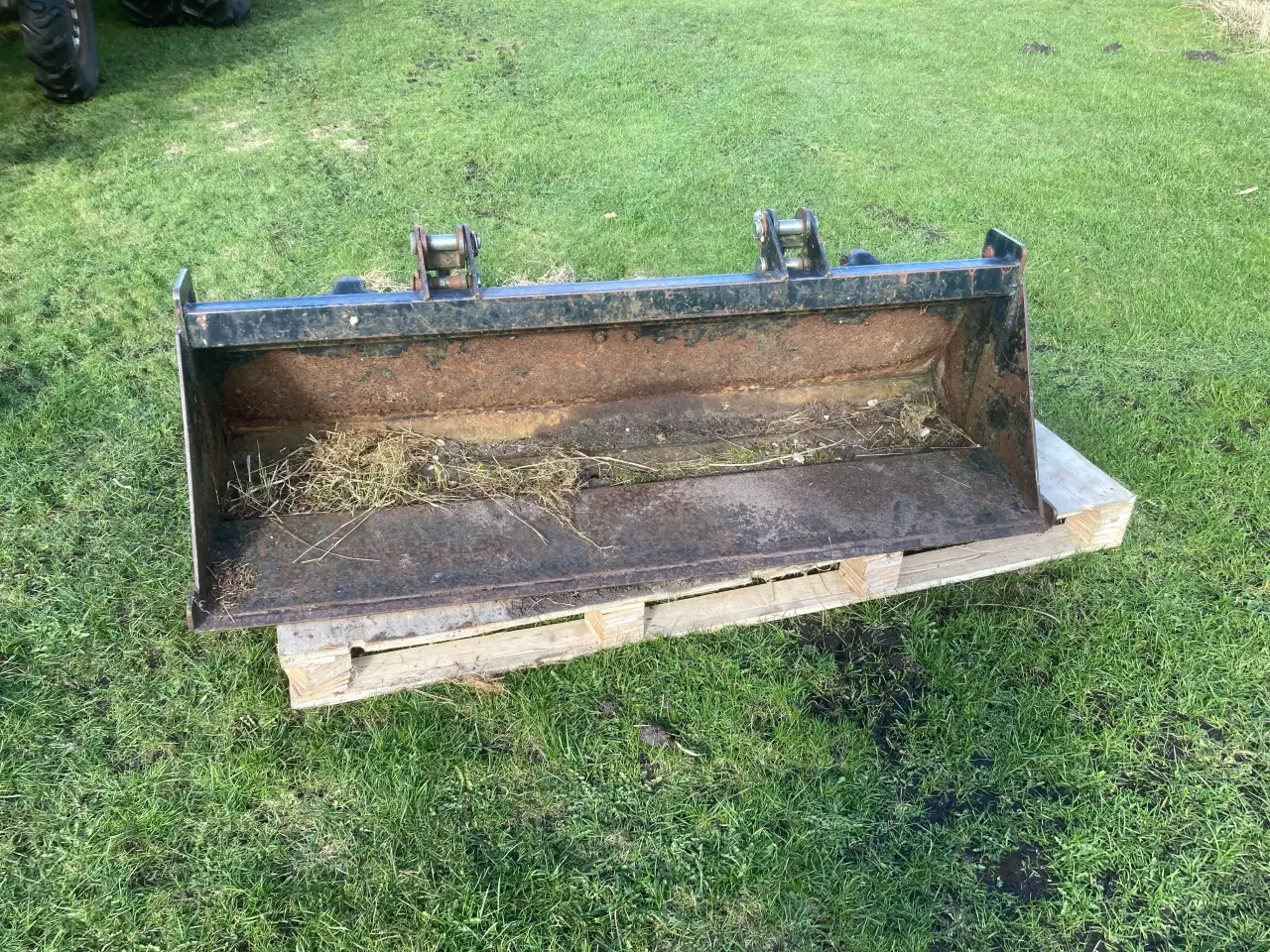 Billede 4 - Sød lille traktor