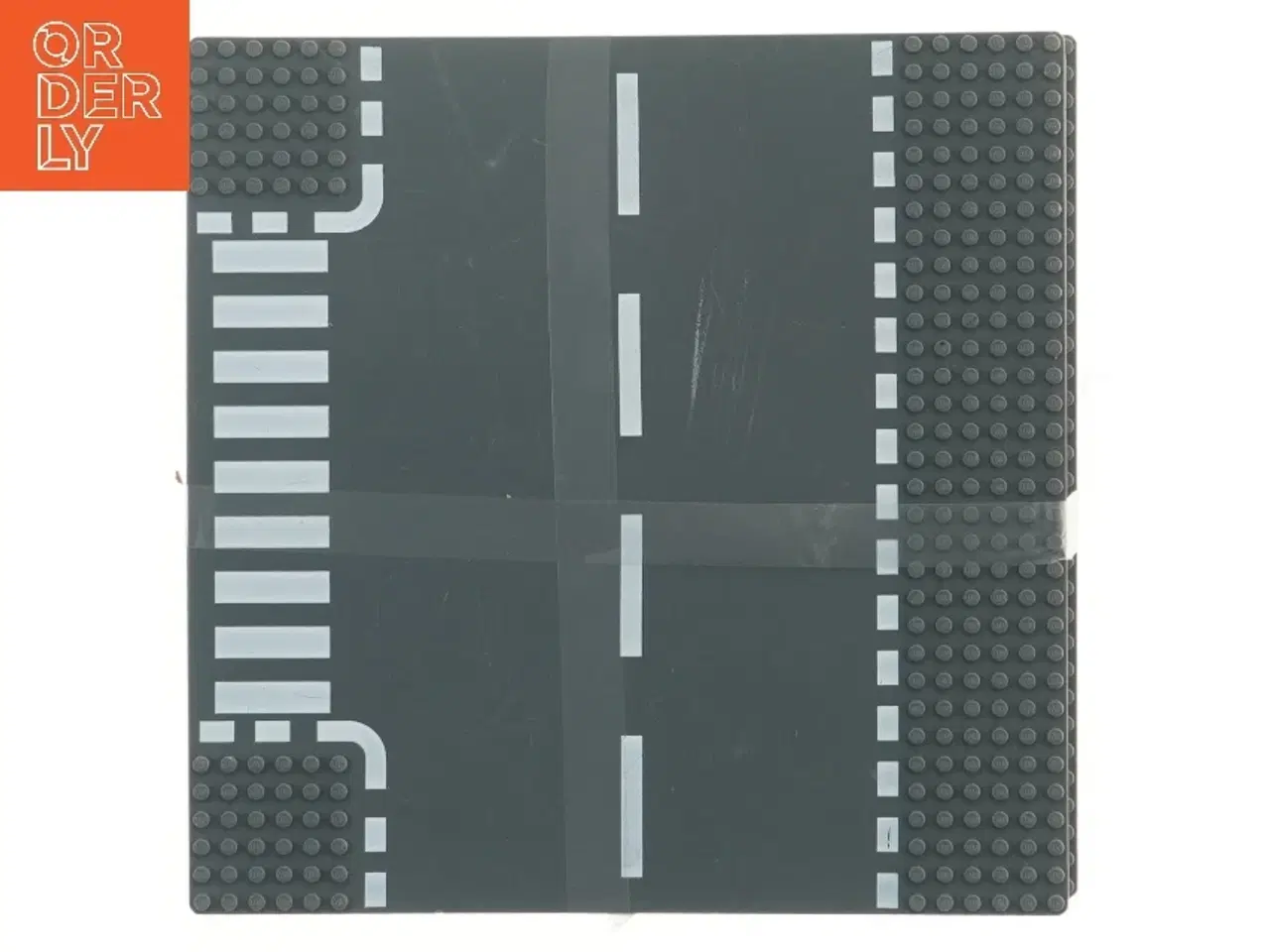 Billede 3 - LEGO vejkryds plader fra Lego (str. 17 stk 25,5x25,5 cm)