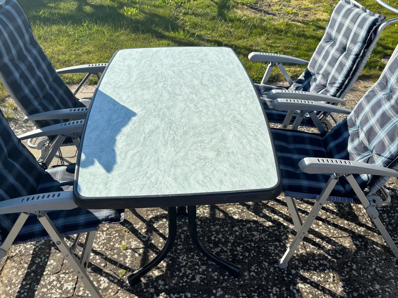 Billede 2 - Campingbord med stole