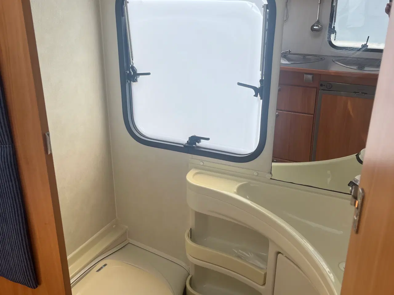 Billede 8 - Adria  campingvogn 542 pu