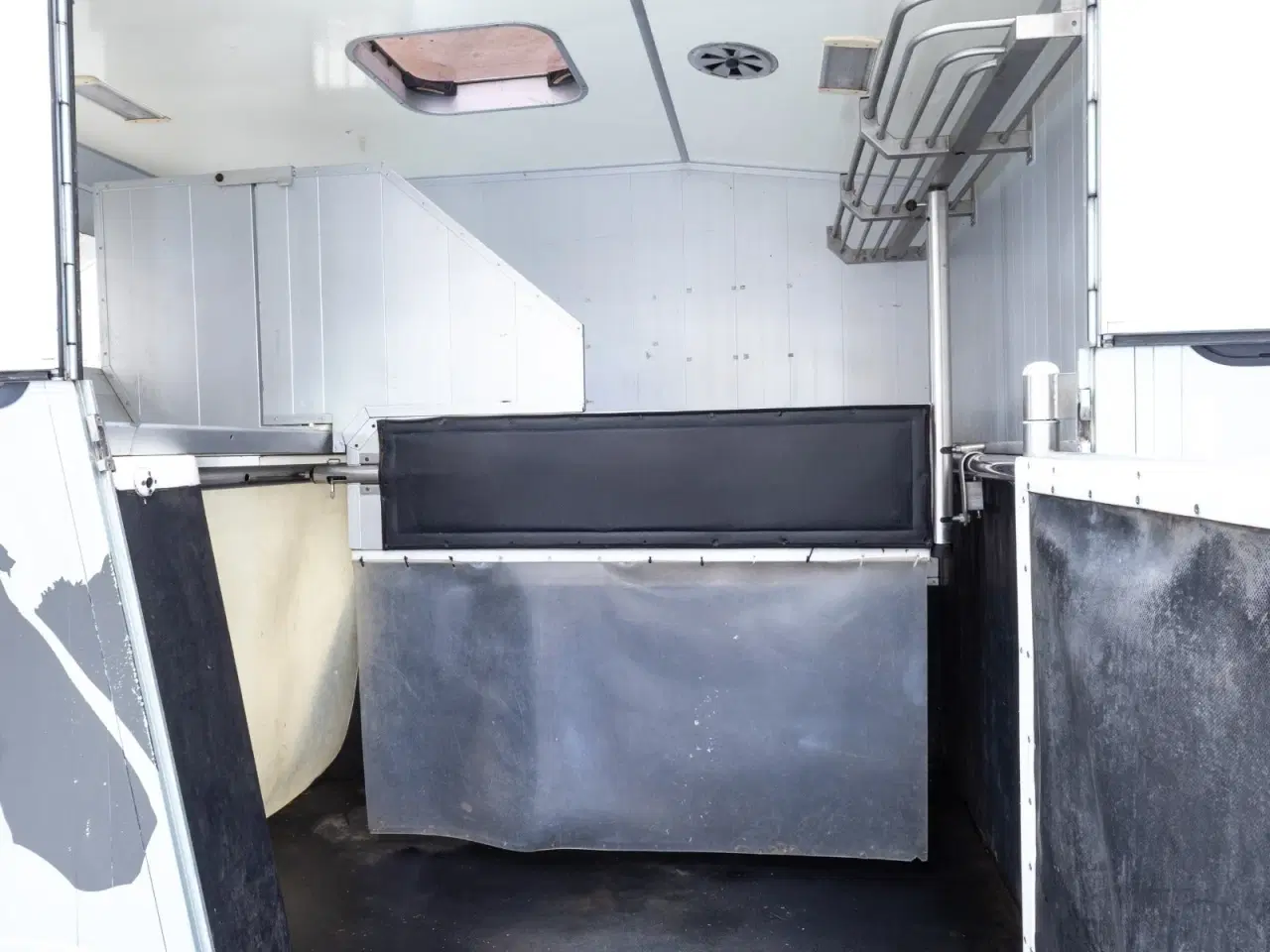 Billede 3 - Renault Master T35 3,0 dCi 140 L3H3 Kassevogn