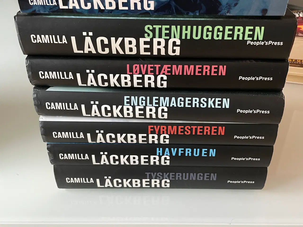 Billede 2 - Camilla Läckberg bøger