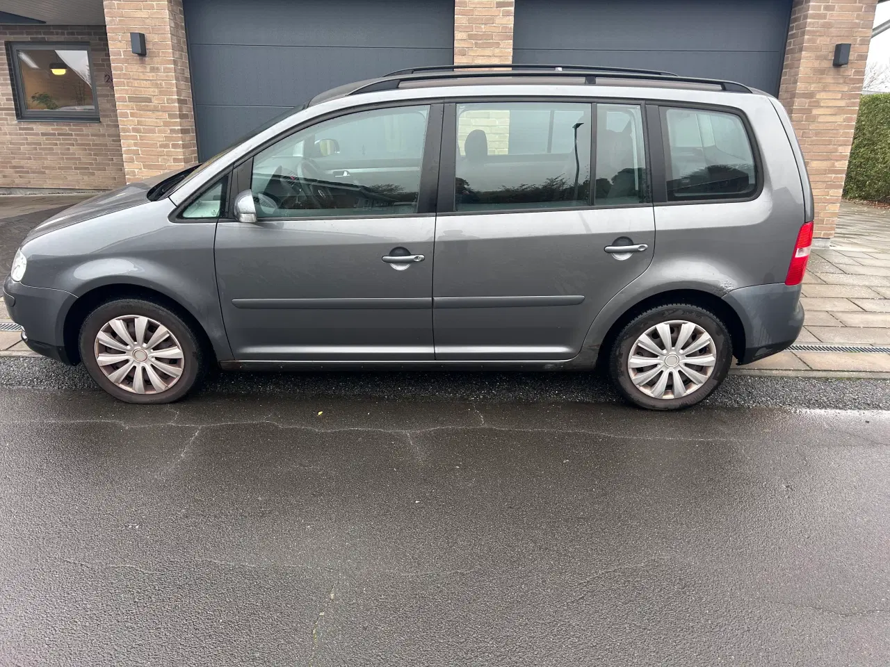 Billede 3 - Velholdt 7 personers VW Touran
