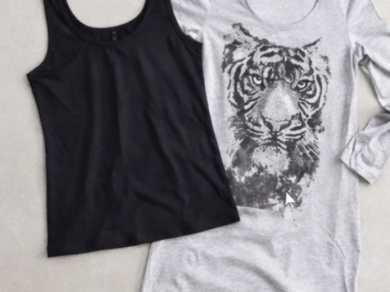 Billede 3 - Kjole og top i lækker jersey