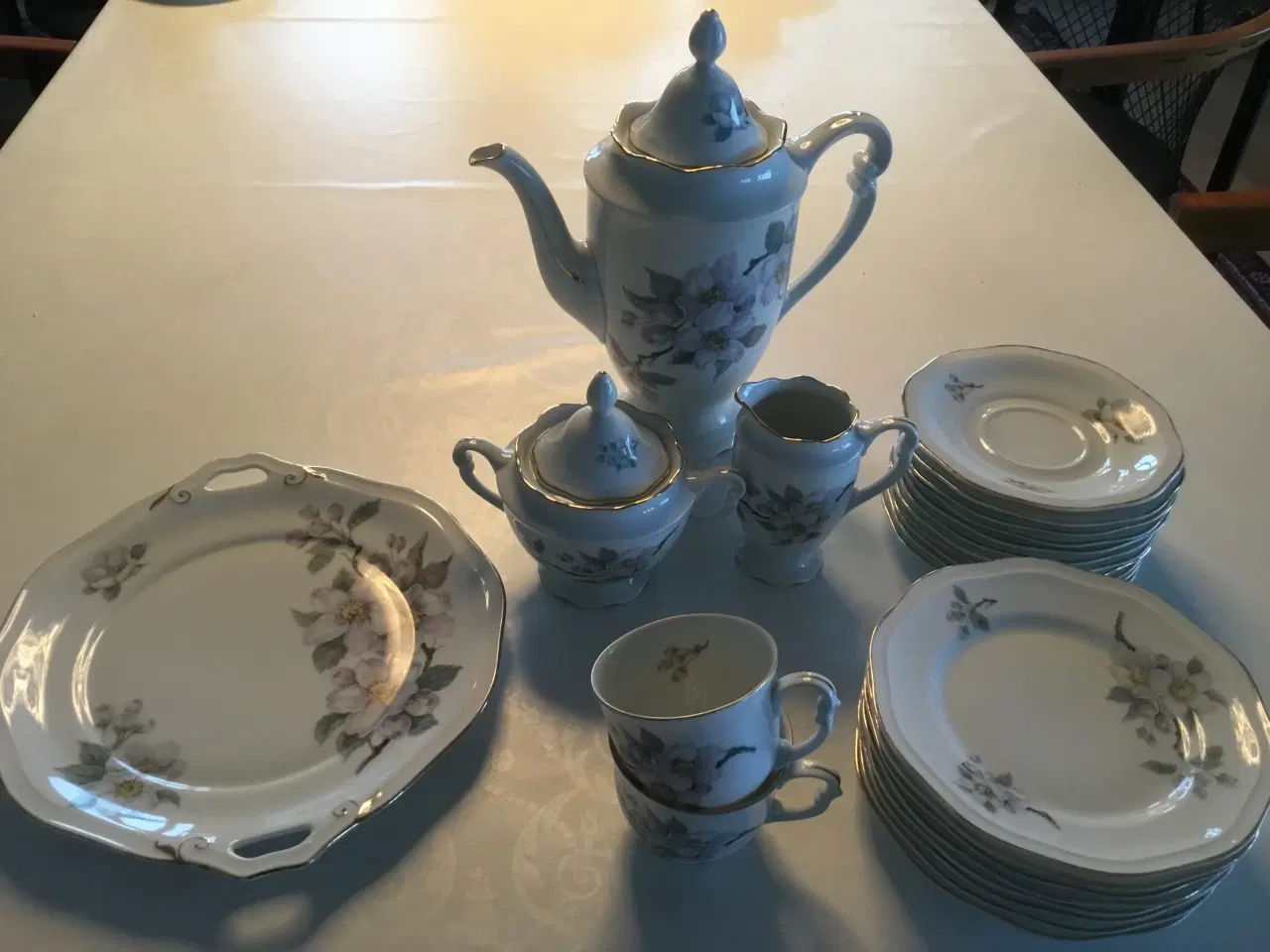 Billede 1 - Kaffestel med blomstermotiv