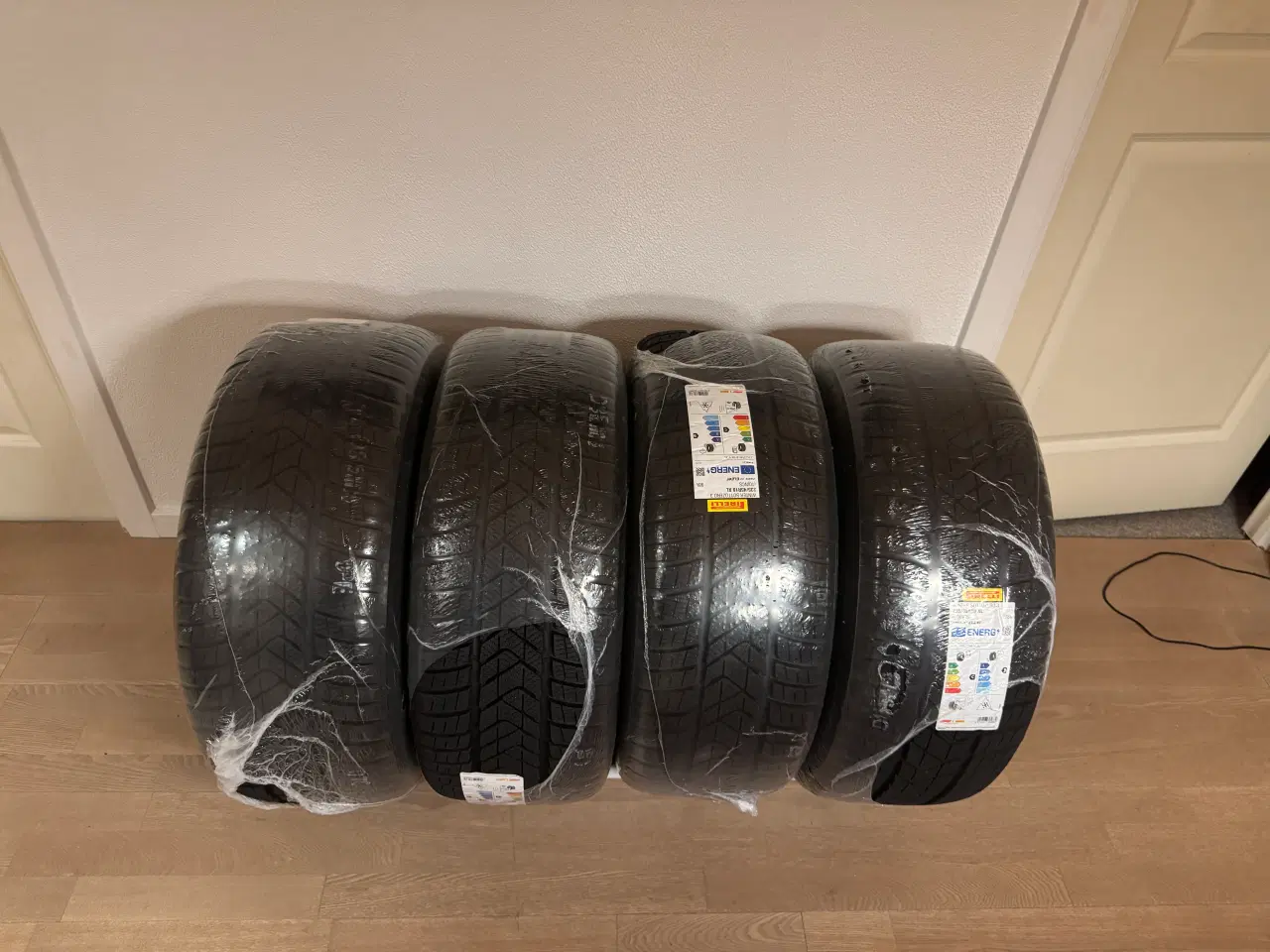 Billede 1 - Vinterdæk HELT NYE