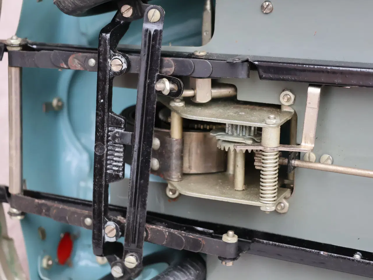 Billede 14 - Sjælden Gl metal bil GAZ-12 Zim. årg 1962.