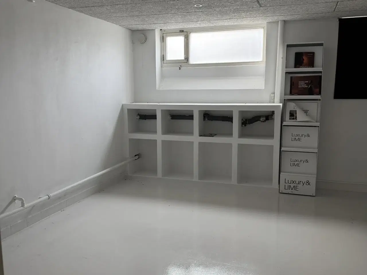 Billede 11 - Kælderlokaler til leje i høj kælder.