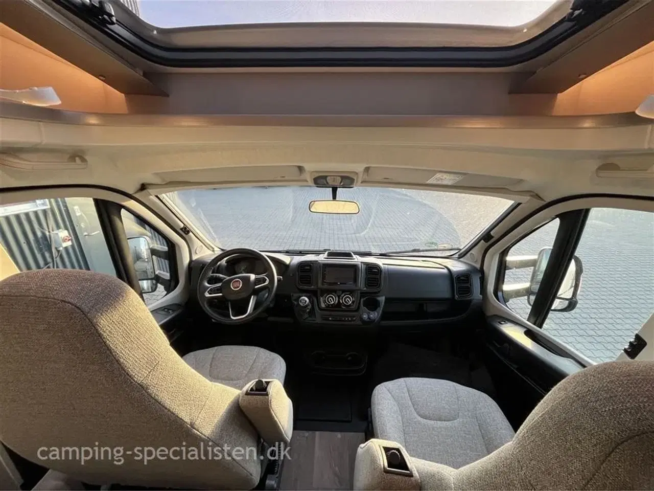 Billede 6 - 2024 - Hymer Exsis T580 Pure   Hymer Exsis T580 2024 - Se den nu hos Camping-Specialisten.dk