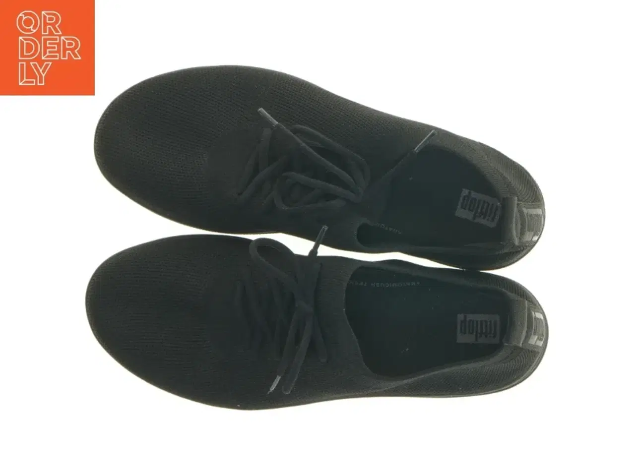 Billede 4 - UBRUGTE Sorte Uberknit sneakers fra Fitflop (str. 41)