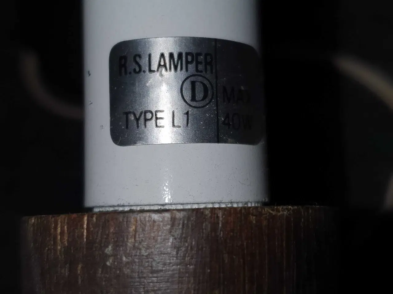 Billede 4 - 2 stk retro/ vintage træ væglamper