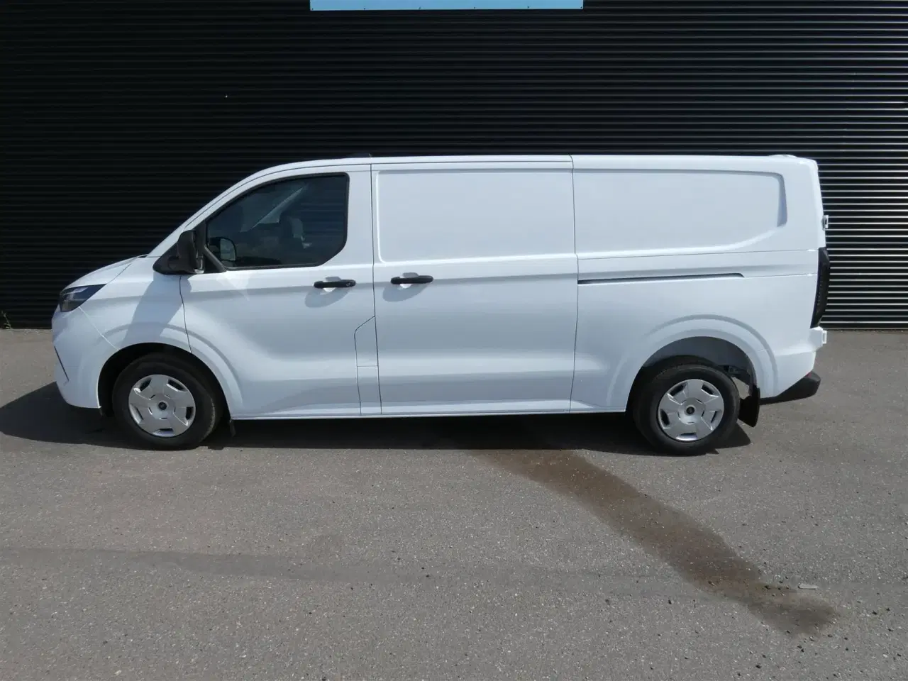 Billede 6 - Ford Transit Custom 320 L2H1 2,0 EcoBlue Trend AWD 170HK Van 8g Aut.