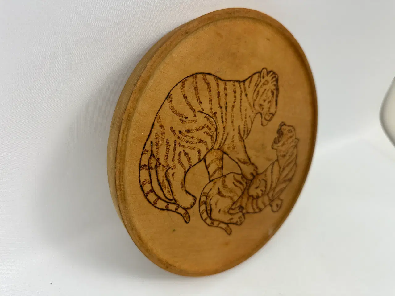 Billede 7 - Vægrelief i træ med tigermotiv